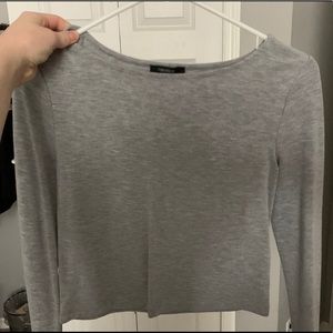 Grey long sleeve crop top